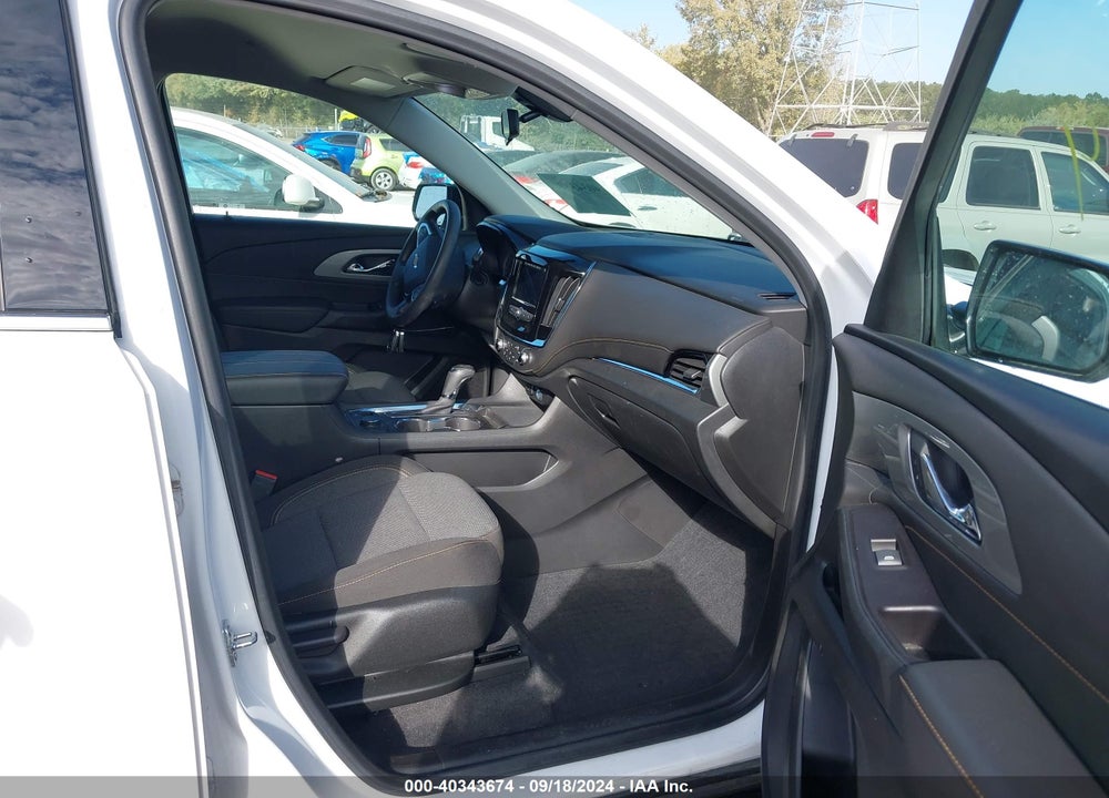 2020 CHEVROLET TRAVERSE FWD LS VIN: 1GNERFKW2LJ259532