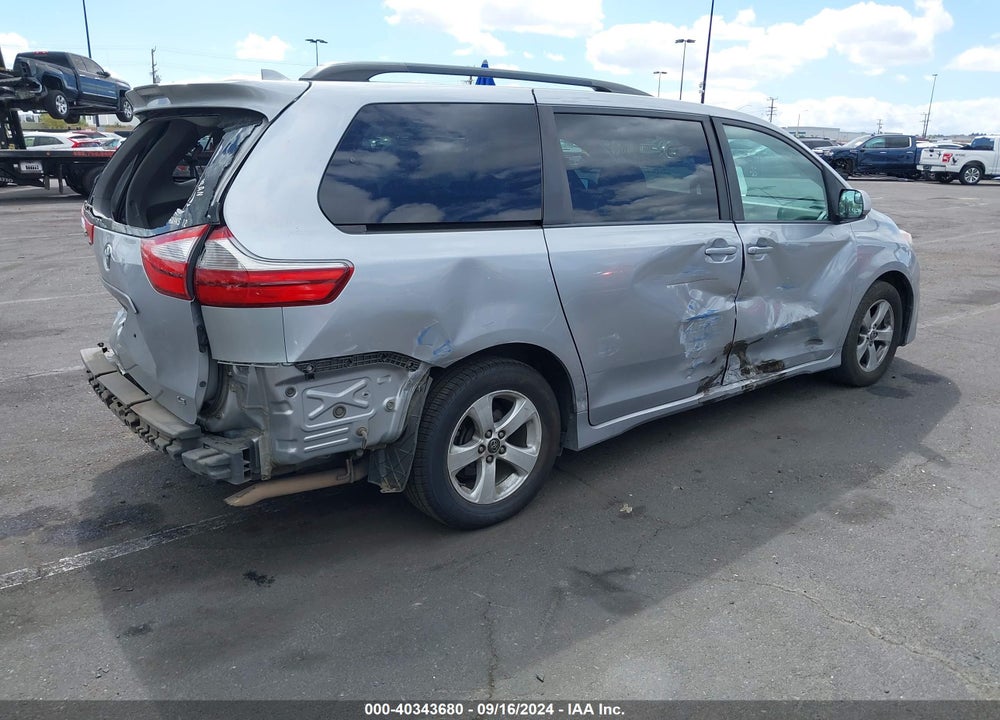 2018 TOYOTA SIENNA LE 8 PASSENGER VIN: 5TDKZ3DC8JS919053