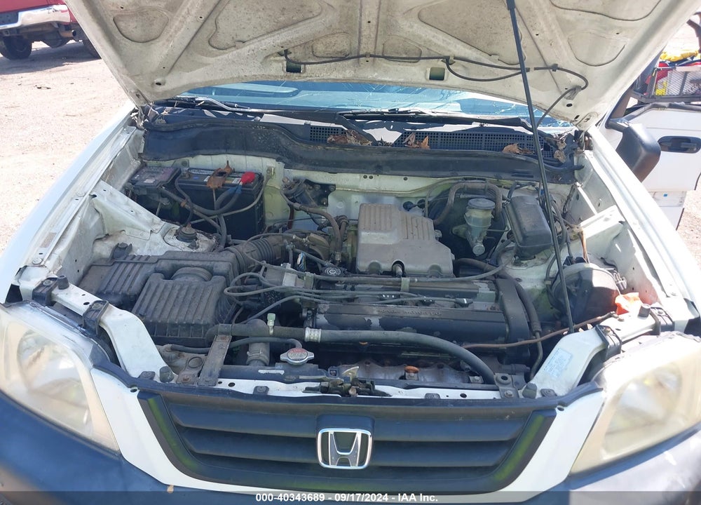 1999 HONDA CR-V LX VIN: JHLRD2844XC017720