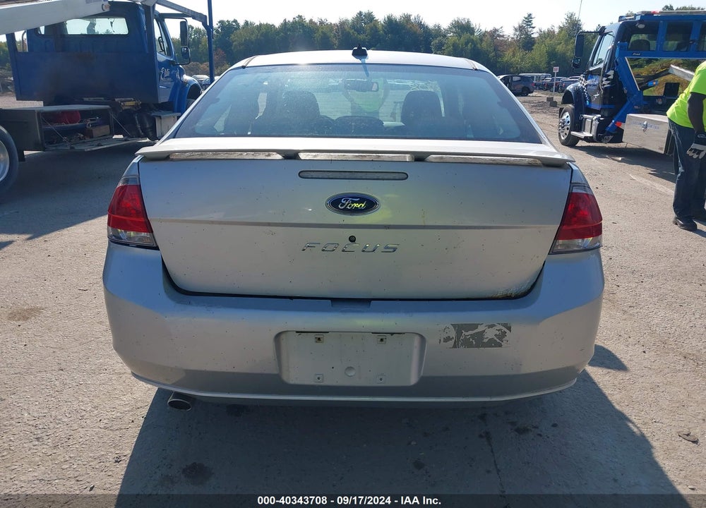 2009 FORD FOCUS SE VIN: 1FAHP32N49W138858