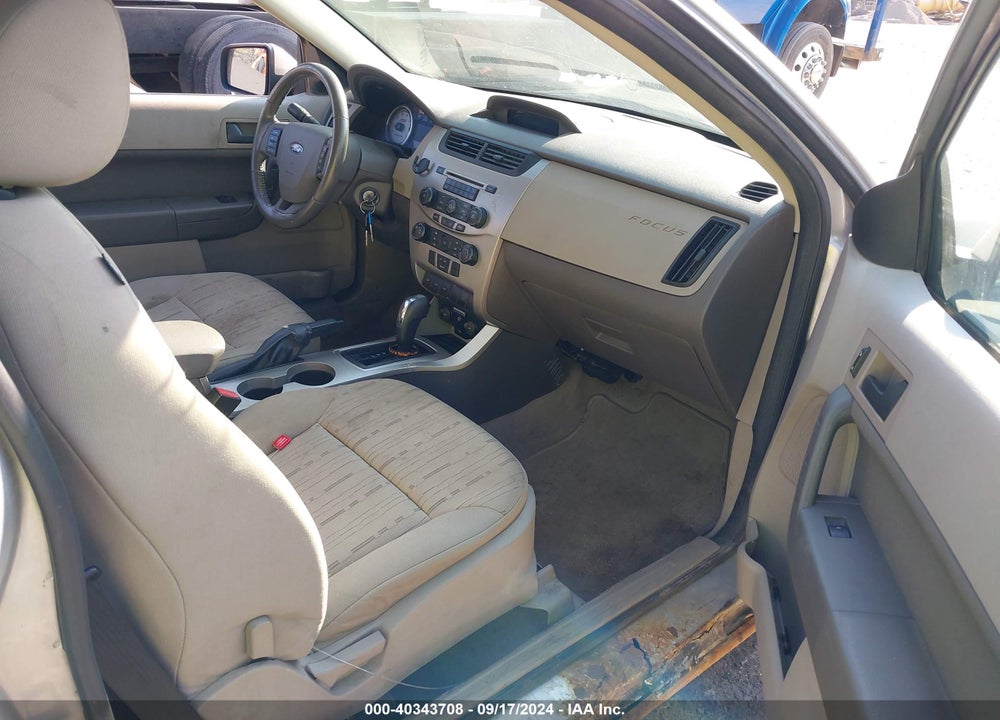 2009 FORD FOCUS SE VIN: 1FAHP32N49W138858