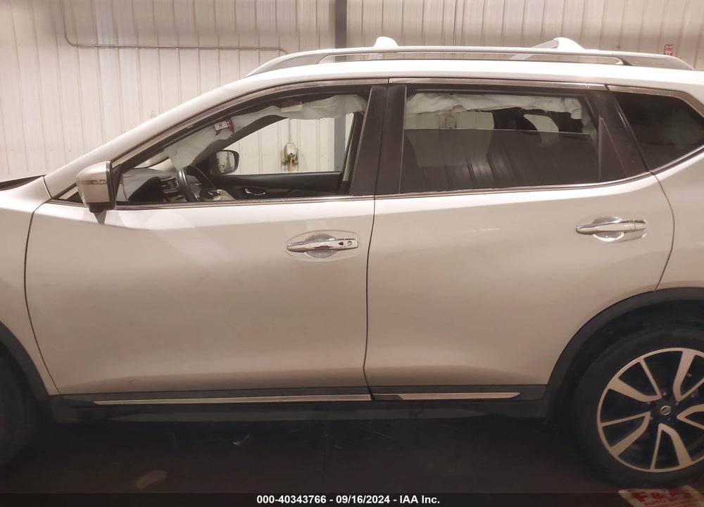 2019 NISSAN ROGUE SL VIN: 5N1AT2MV1KC744796