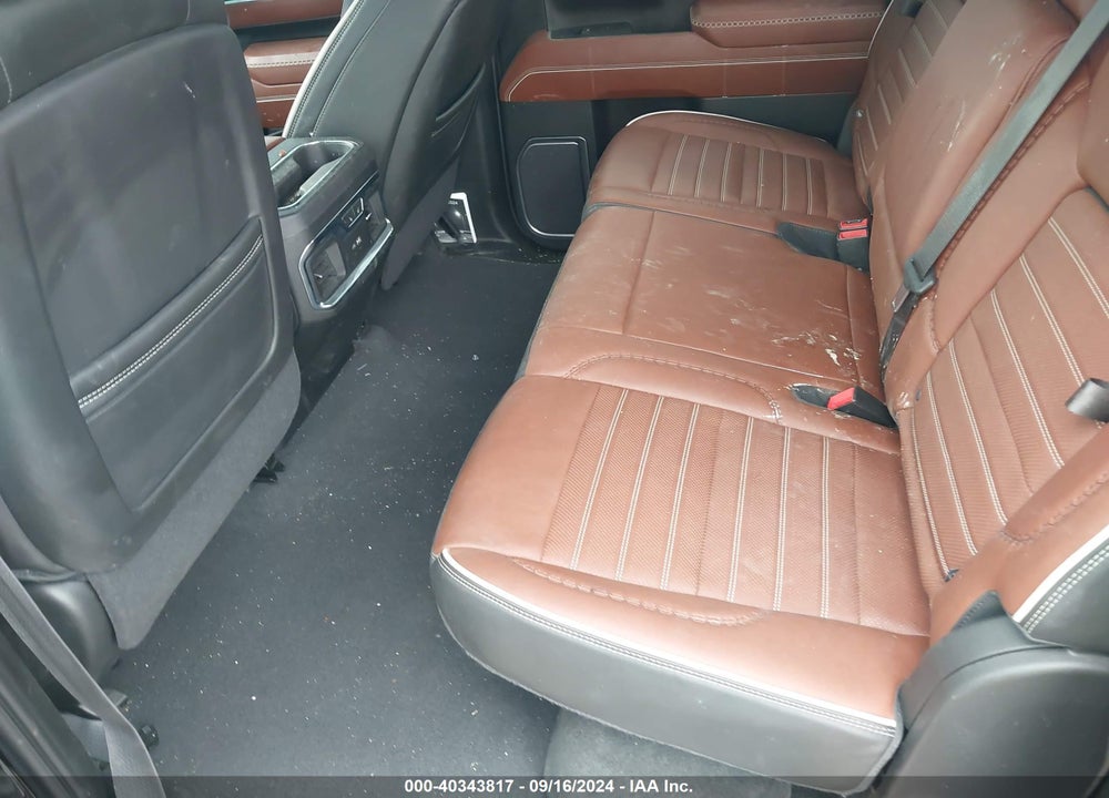 2024 GMC SIERRA 2500HD 4WD  LONG BED DENALI ULTIMATE/4WD  STANDARD BED DENALI ULTIMATE VIN: 1GT49XEY1RF135688