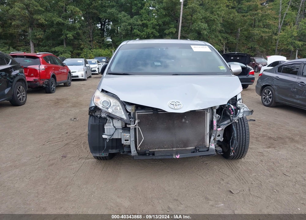 2016 TOYOTA SIENNA XLE 7 PASSENGER VIN: 5TDDK3DC7GS139695