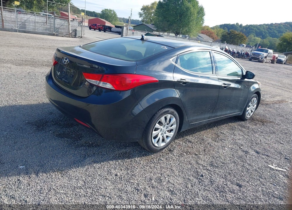 2013 HYUNDAI ELANTRA GLS VIN: 5NPDH4AE5DH228242