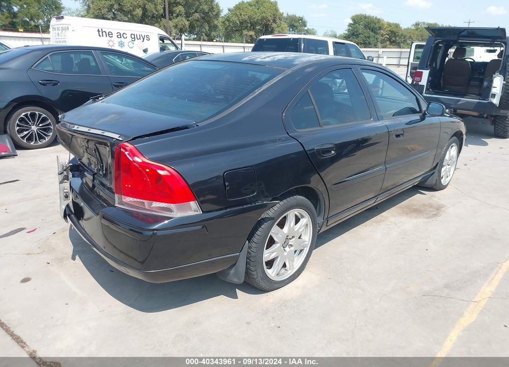 2006 VOLVO S60 2.5T VIN: YV1RS592162512389