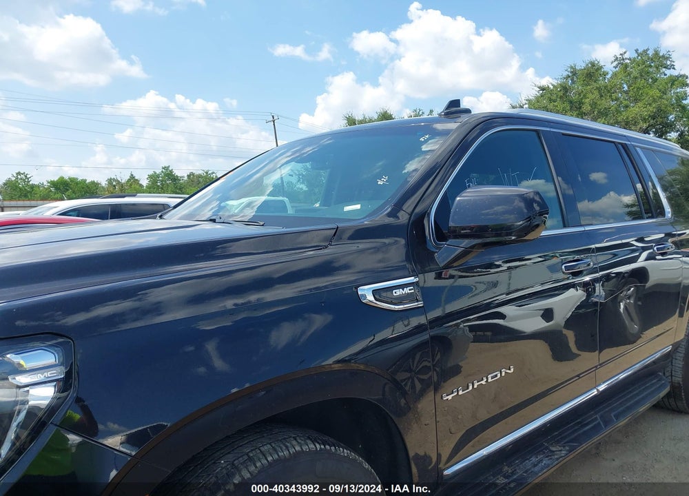 2021 GMC YUKON XL VIN: 1GKS2GKD2MR370383