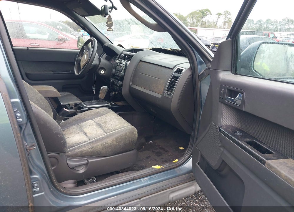 2010 FORD ESCAPE LIMITED VIN: 1FMCU9EG0AKC72870