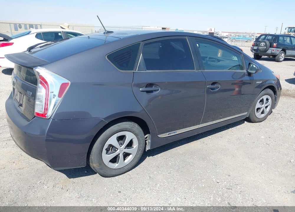 2013 TOYOTA PRIUS VIN: JTDKN3DU3D1669257
