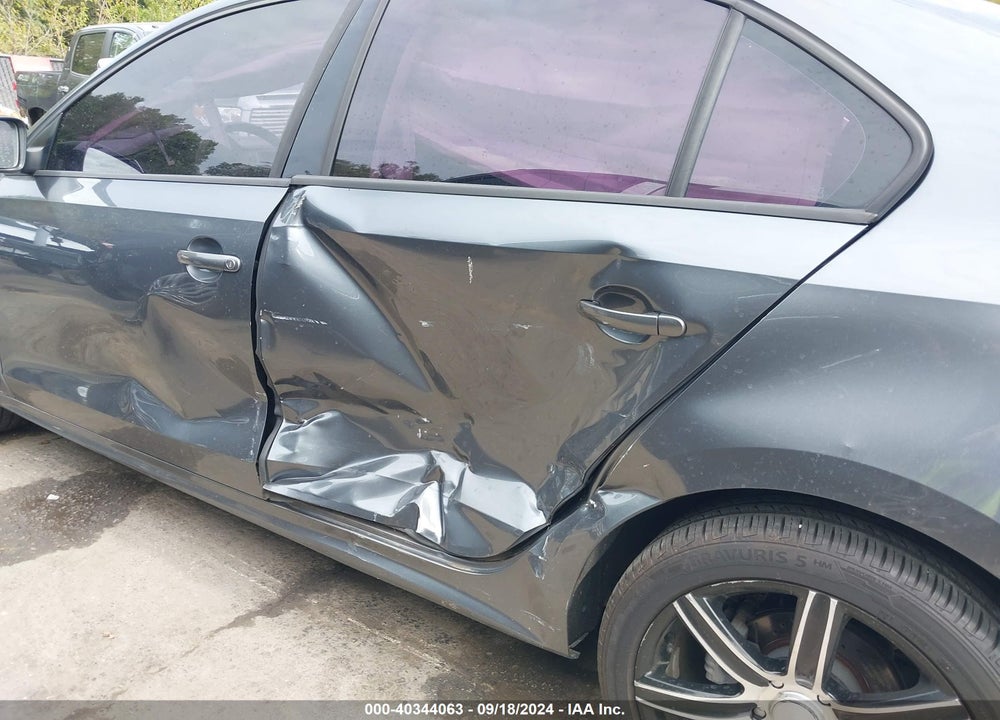 2013 VOLKSWAGEN JETTA 2.0L S VIN: 3VW2K7AJ2DM288414