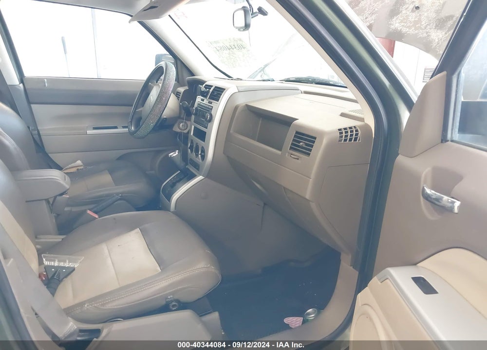 2008 JEEP PATRIOT VIN: 1J8FF48W98D758988