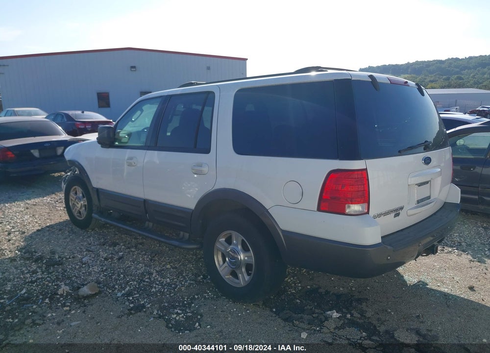 2004 FORD EXPEDITION XLT VIN: 1FMFU15L24LA59395
