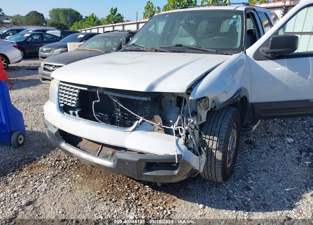 2004 FORD EXPEDITION XLT VIN: 1FMFU15L24LA59395