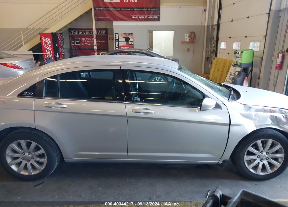 2012 CHRYSLER 200 TOURING VIN: 1C3CCBBG3CN164607