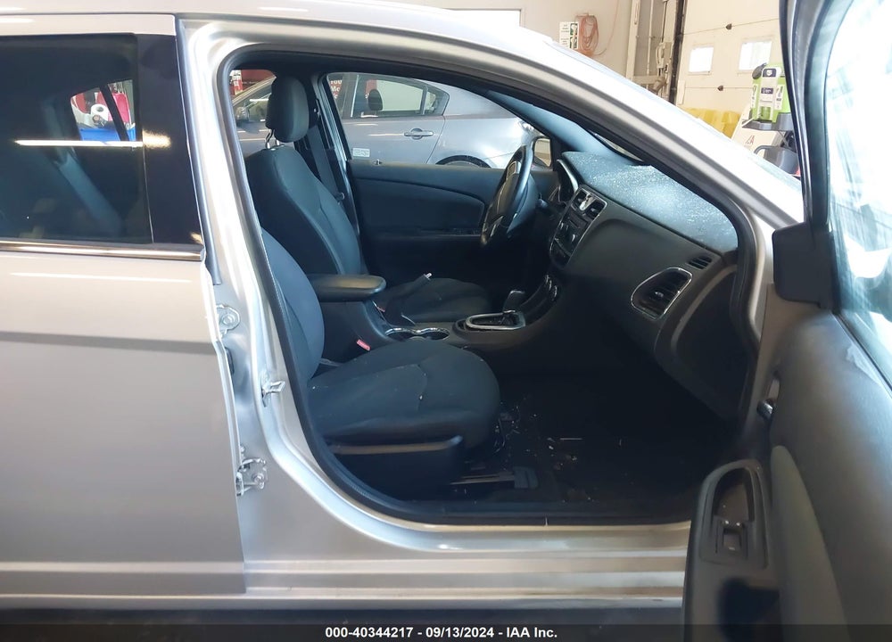 2012 CHRYSLER 200 TOURING VIN: 1C3CCBBG3CN164607
