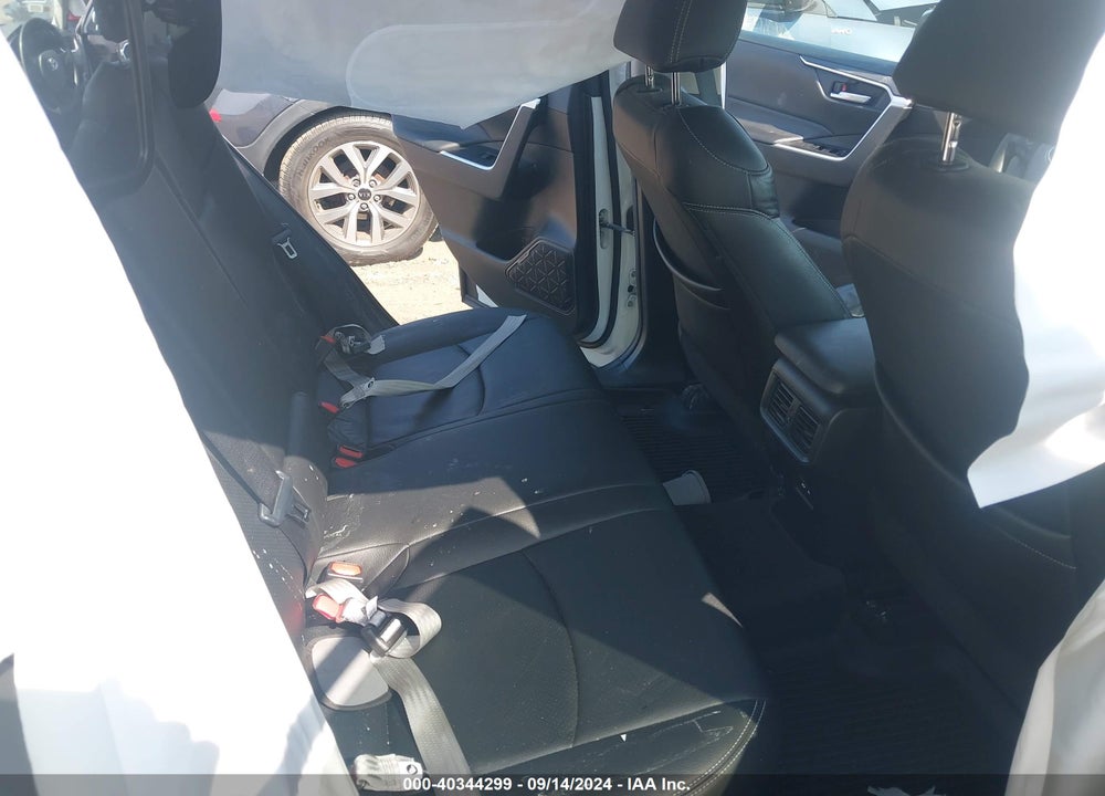 2021 TOYOTA RAV4 XLE VIN: 2T3P1RFV4MC226287