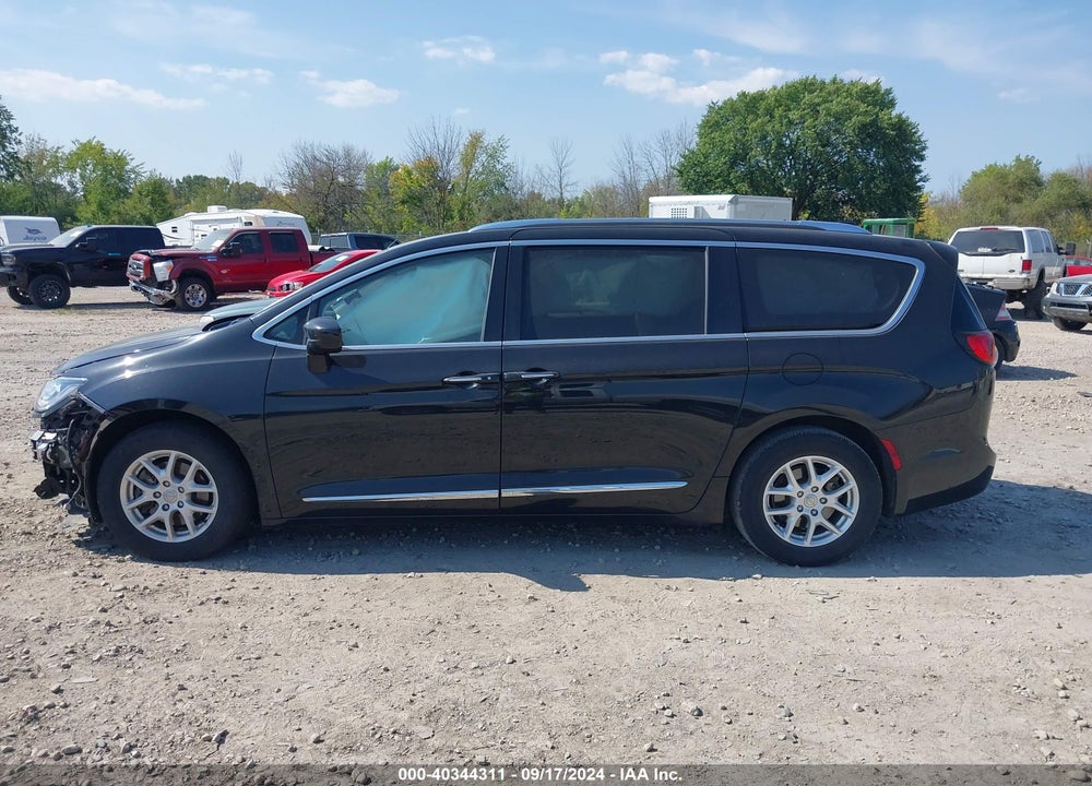 2020 CHRYSLER PACIFICA TOURING L VIN: 2C4RC1BGXLR285153