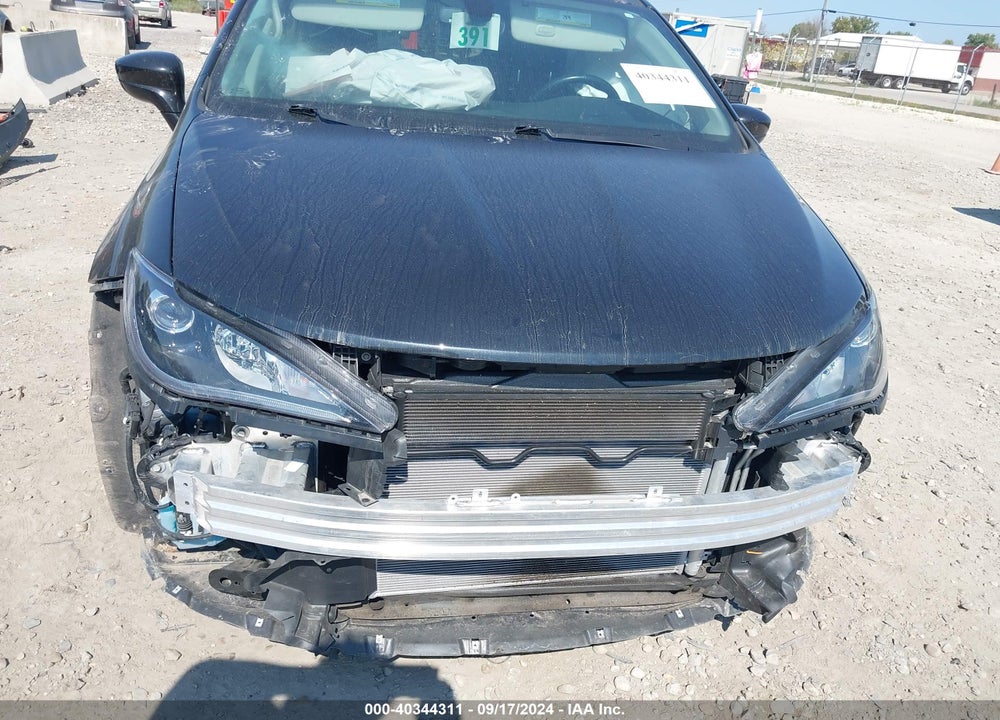 2020 CHRYSLER PACIFICA TOURING L VIN: 2C4RC1BGXLR285153