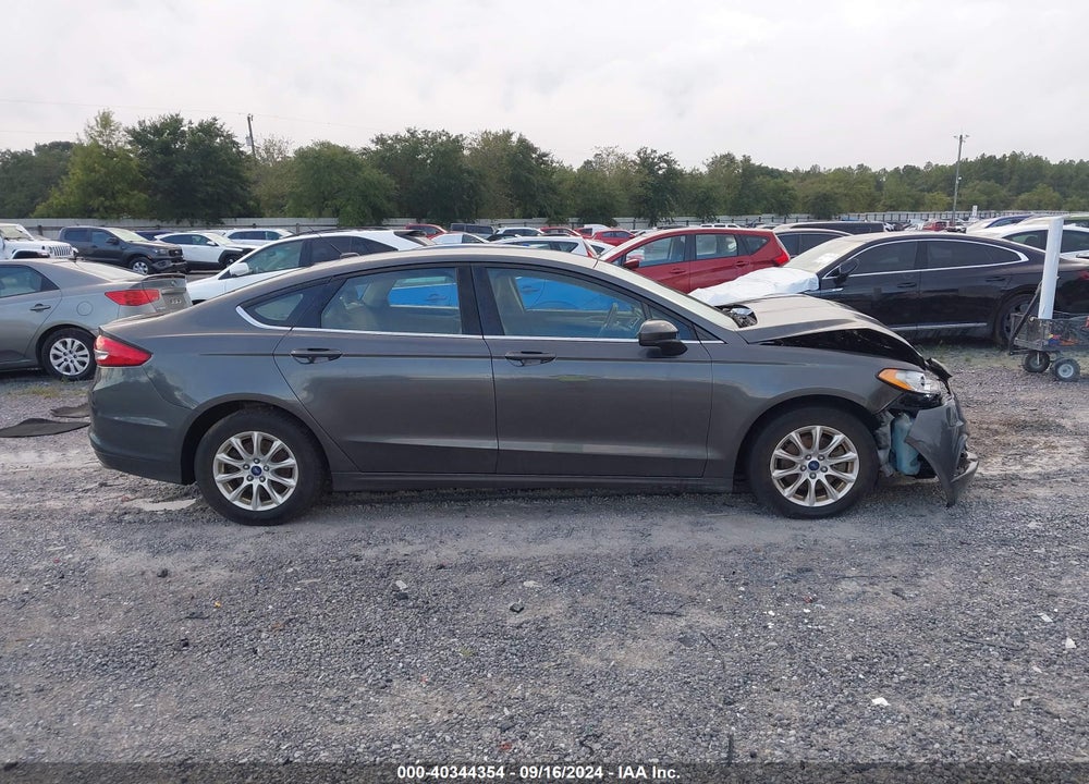 2018 FORD FUSION S VIN: 3FA6P0G79JR179445