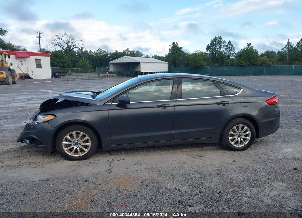 2018 FORD FUSION S VIN: 3FA6P0G79JR179445