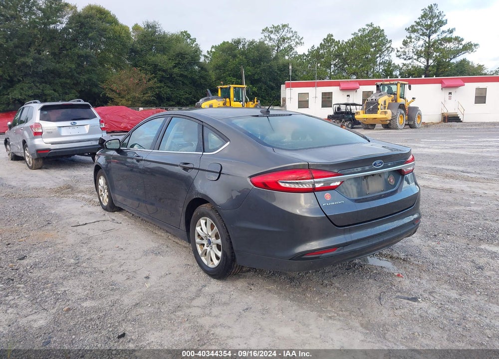 2018 FORD FUSION S VIN: 3FA6P0G79JR179445