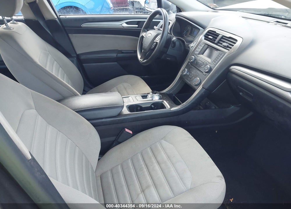 2018 FORD FUSION S VIN: 3FA6P0G79JR179445