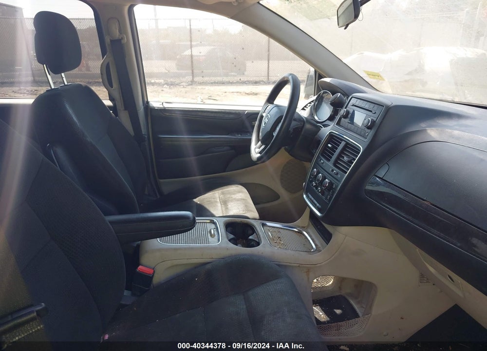 2016 DODGE GRAND CARAVAN SXT VIN: 2C4RDGCG5GR312215