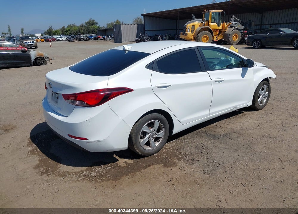 2015 HYUNDAI ELANTRA SE VIN: 5NPDH4AE6FH585870