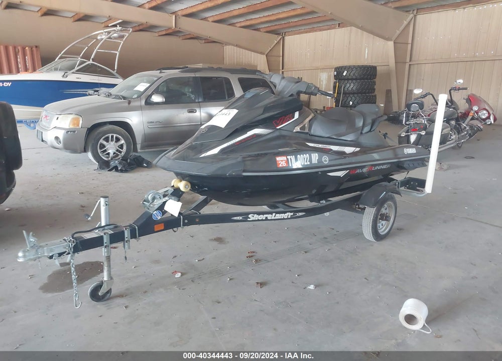 2017 YAMAHA JETSKI VIN: HINYAMA2988E717