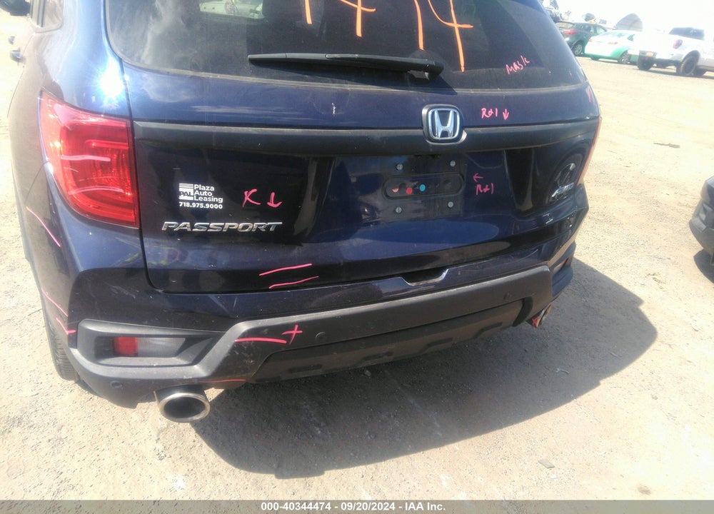 2022 HONDA PASSPORT VIN: 5FNYF8H50NB006065