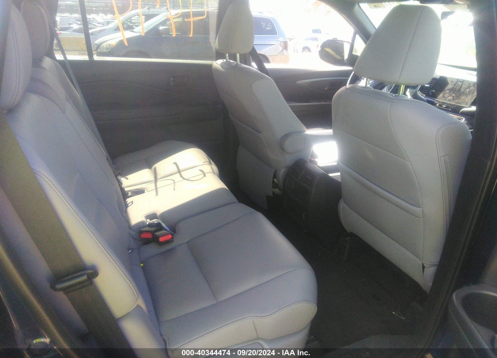 2022 HONDA PASSPORT VIN: 5FNYF8H50NB006065
