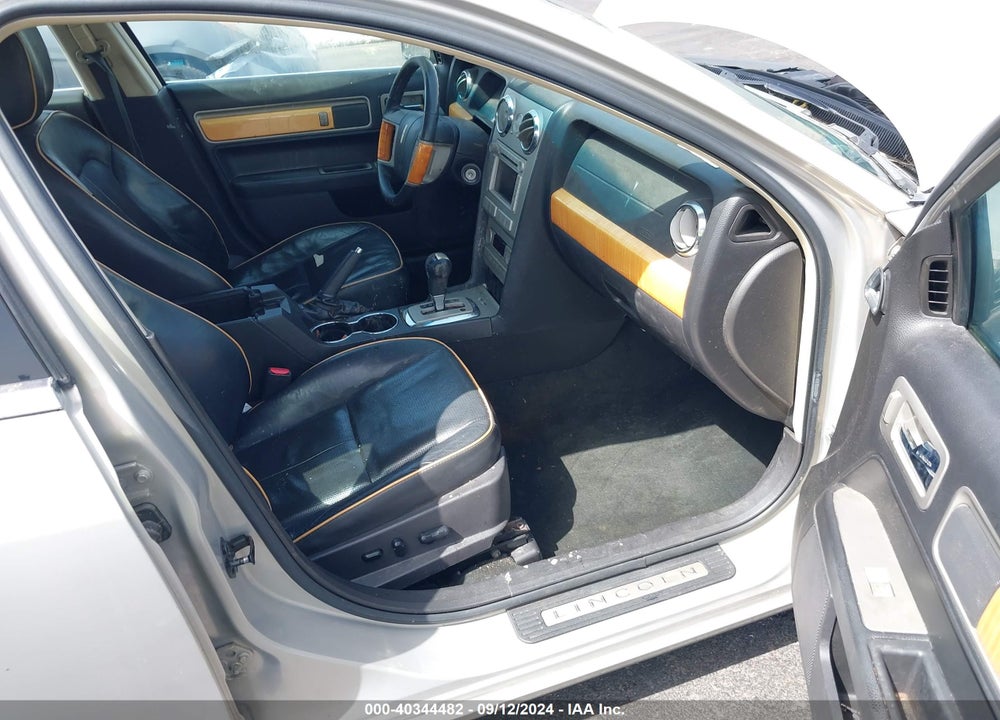 2009 LINCOLN MKZ VIN: 3LNHM26T39R608799