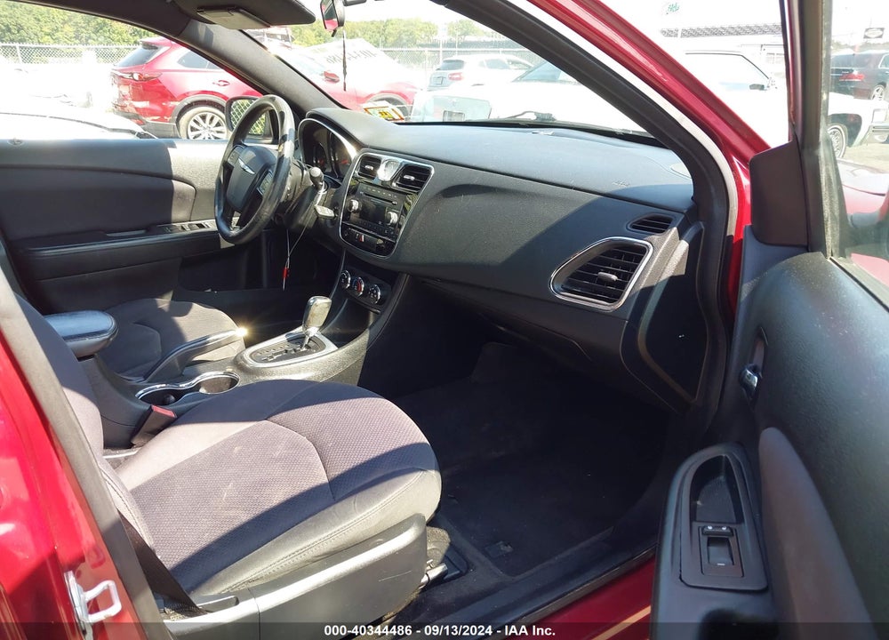 2013 CHRYSLER 200 LX VIN: 1C3CCBAB9DN670417