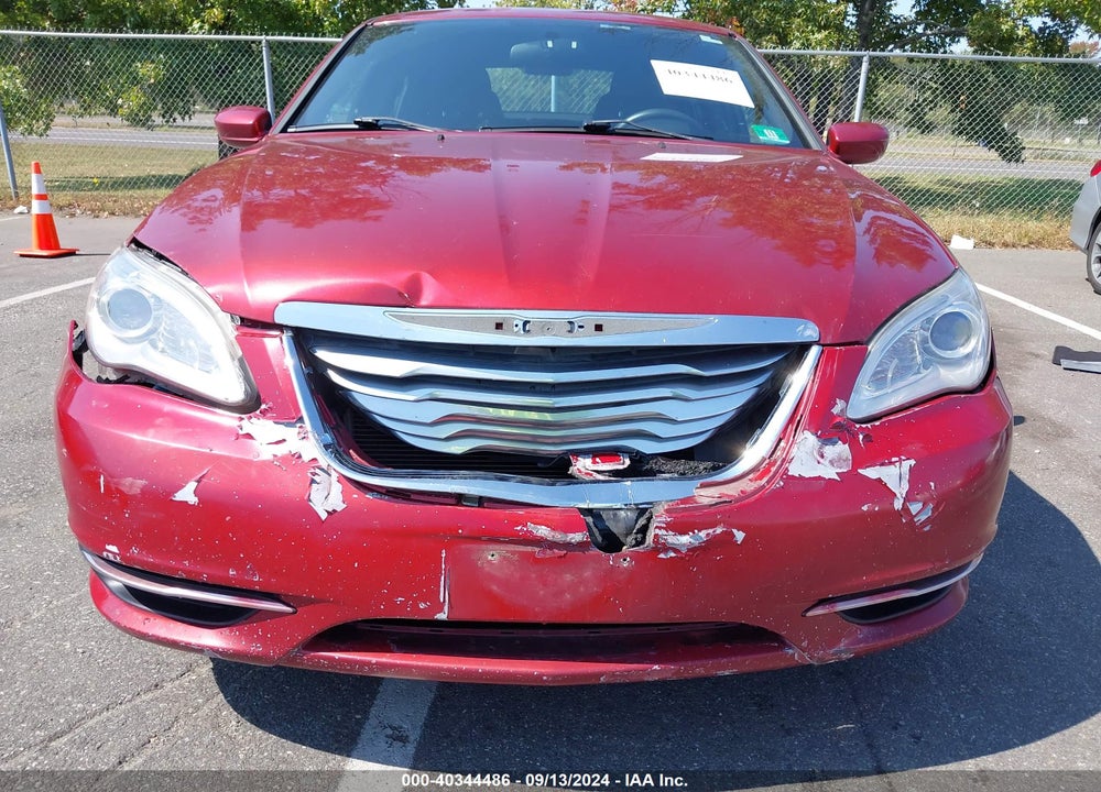 2013 CHRYSLER 200 LX VIN: 1C3CCBAB9DN670417