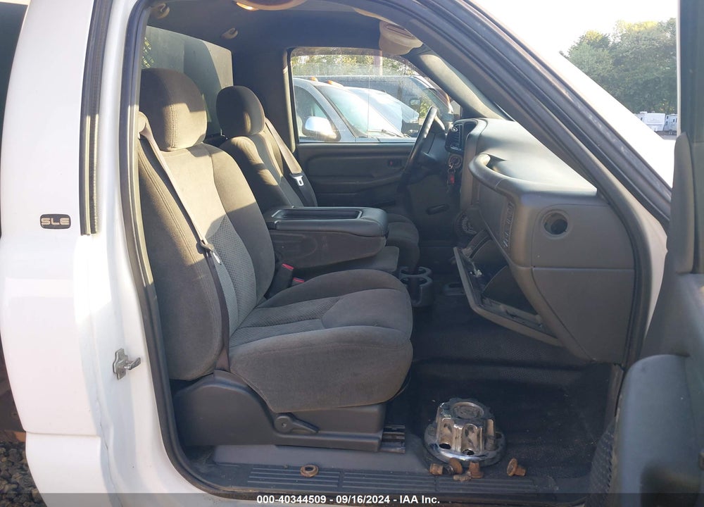 2004 GMC SIERRA 3500 CHASSIS VIN: 1GDJK34U94E353872