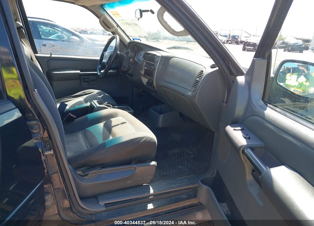 2005 FORD EXPLORER SPORT TRAC ADRENALIN/XLS/XLT VIN: 1FMZU67KX5UA48588