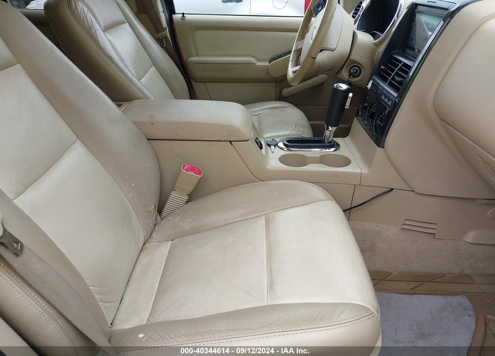2006 FORD EXPLORER XLT VIN: 1FMEU73E16UB63568