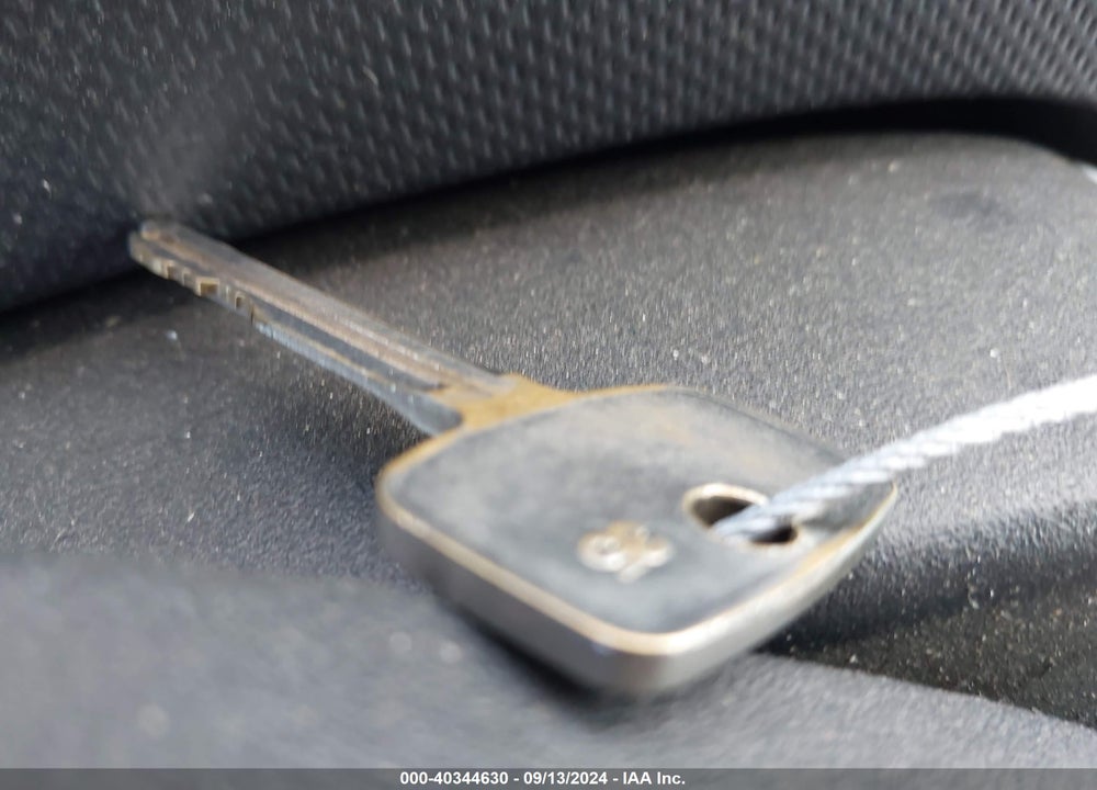 2008 SCION XB VIN: JTLKE50E581016742