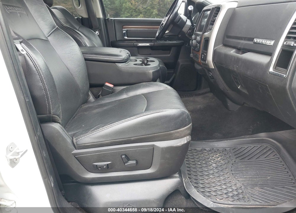 2016 RAM 2500 LAIE VIN: 3C6TR5FT6GG158857