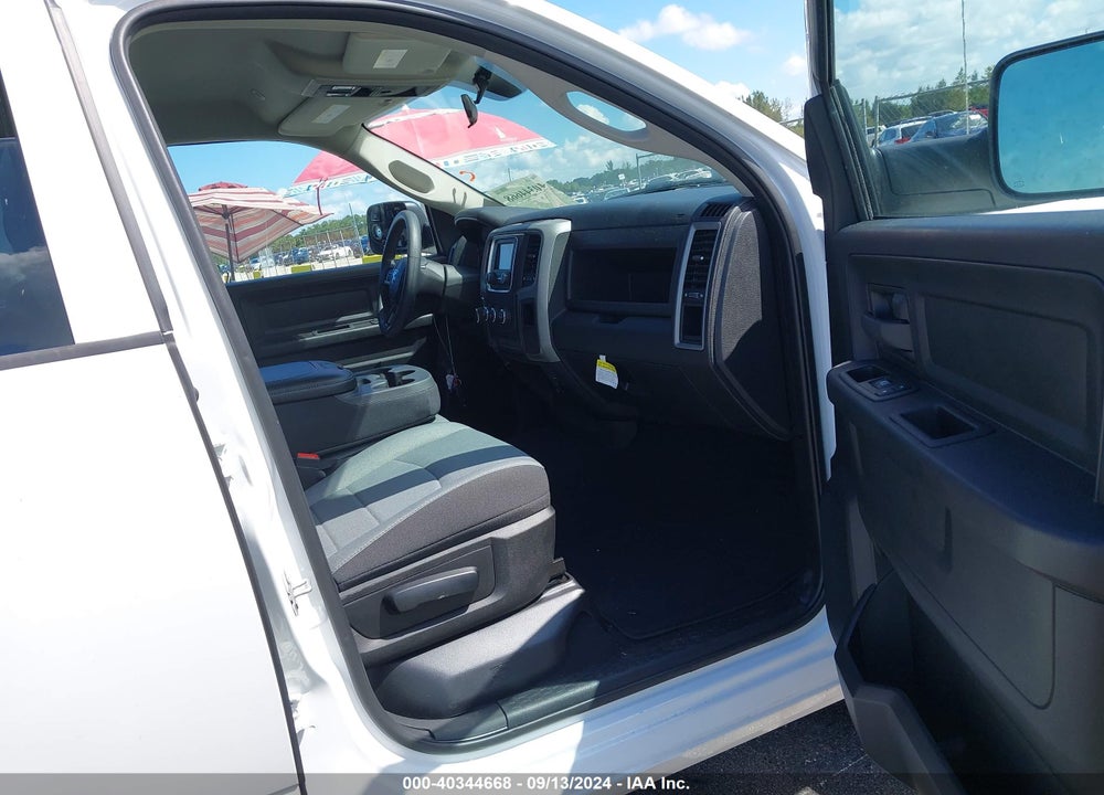 2022 RAM 1500 CLASSIC VIN: 1C6RR6FG4NS238358