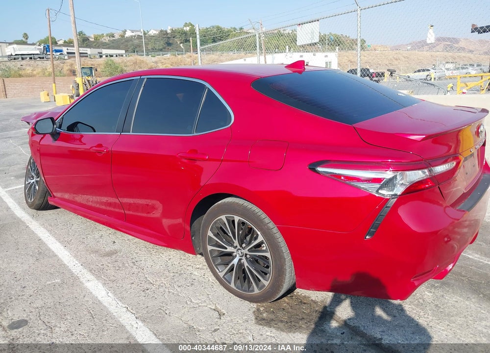 2019 TOYOTA CAMRY SE VIN: 4T1B11HK5KU235339
