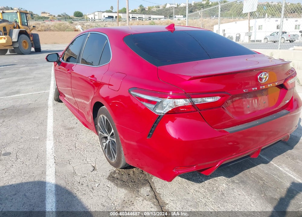 2019 TOYOTA CAMRY SE VIN: 4T1B11HK5KU235339