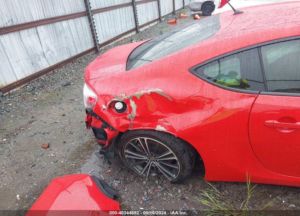2013 SCION FR-S VIN: JF1ZNAA18D2713329