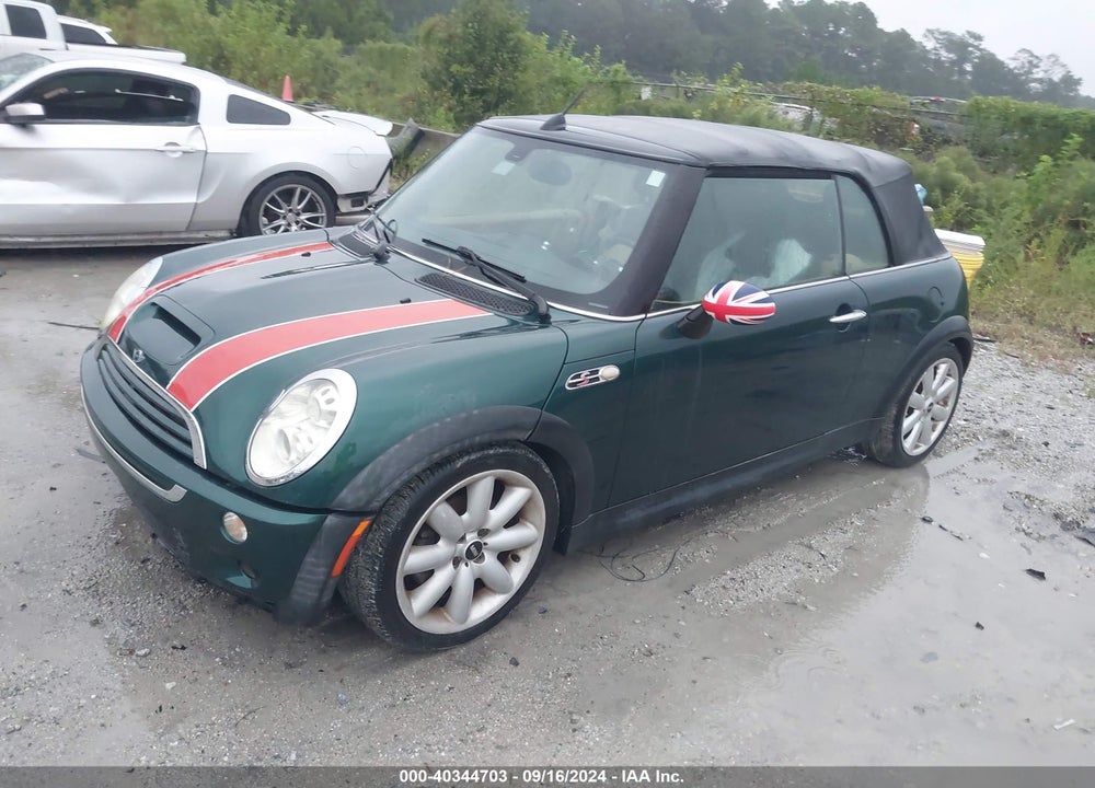 2006 MINI COOPER S VIN: WMWRH33556TF88705