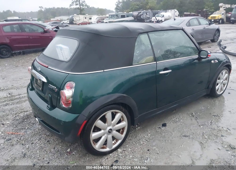 2006 MINI COOPER S VIN: WMWRH33556TF88705