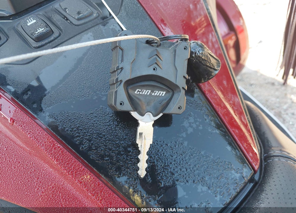 2024 CAN-AM SPYDER ROADSTER RT/RT LIMITED VIN: 2BXNBDD22RV000434