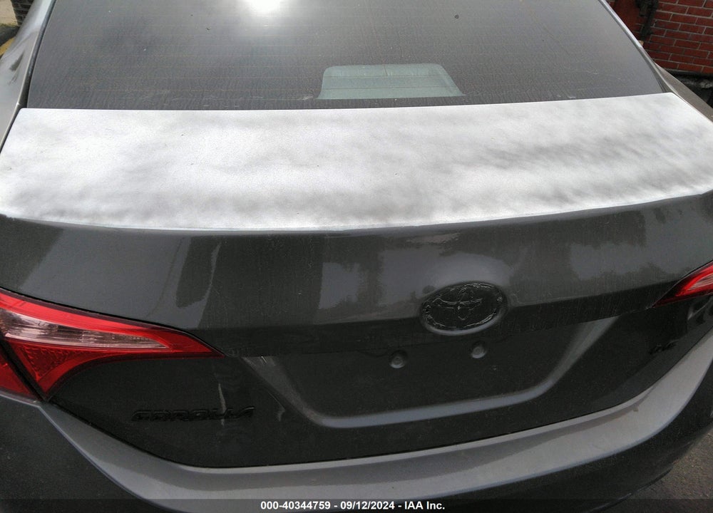 2019 TOYOTA COROLLA LE VIN: 2T1BURHE7KC215269