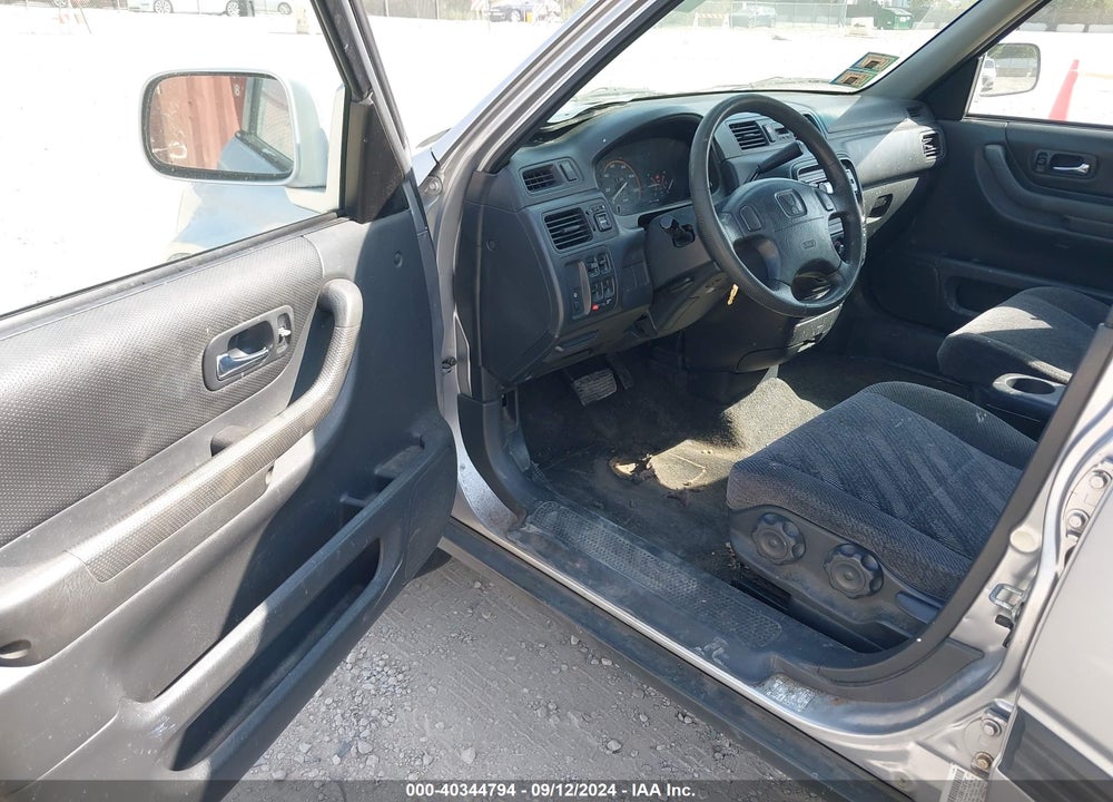 2001 HONDA CR-V EX VIN: JHLRD18691C014928