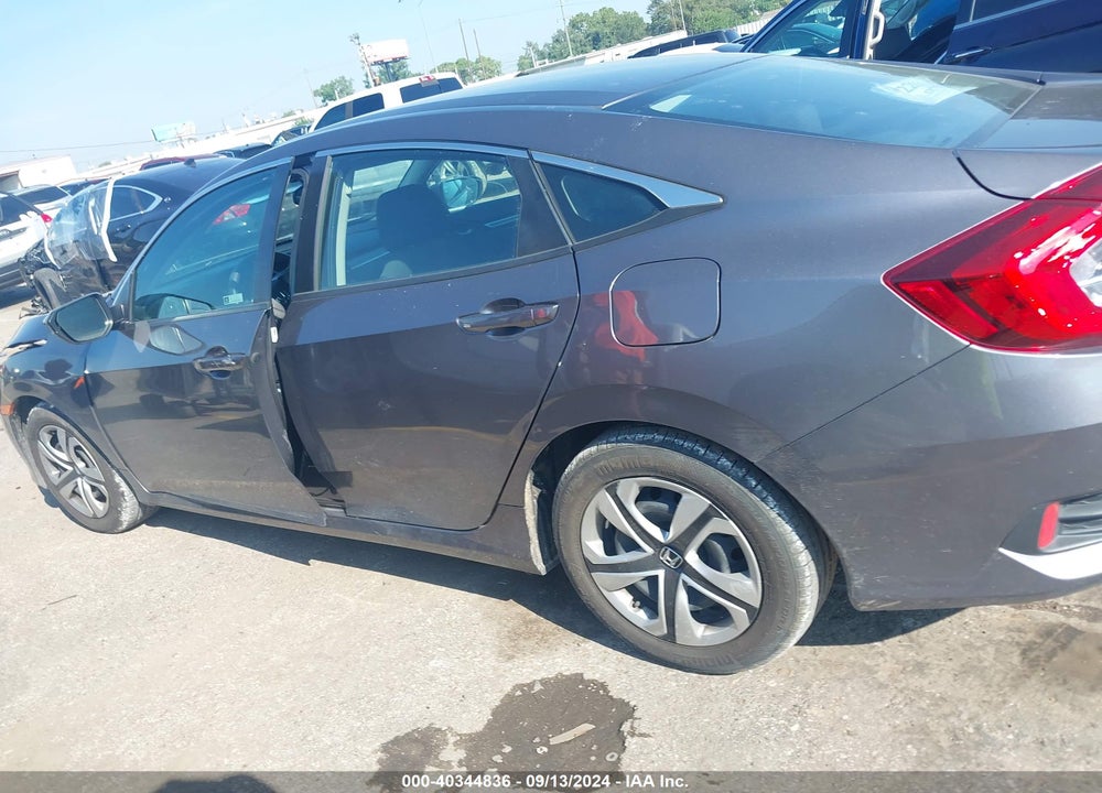 2018 HONDA CIVIC LX VIN: 2HGFC2F51JH565890