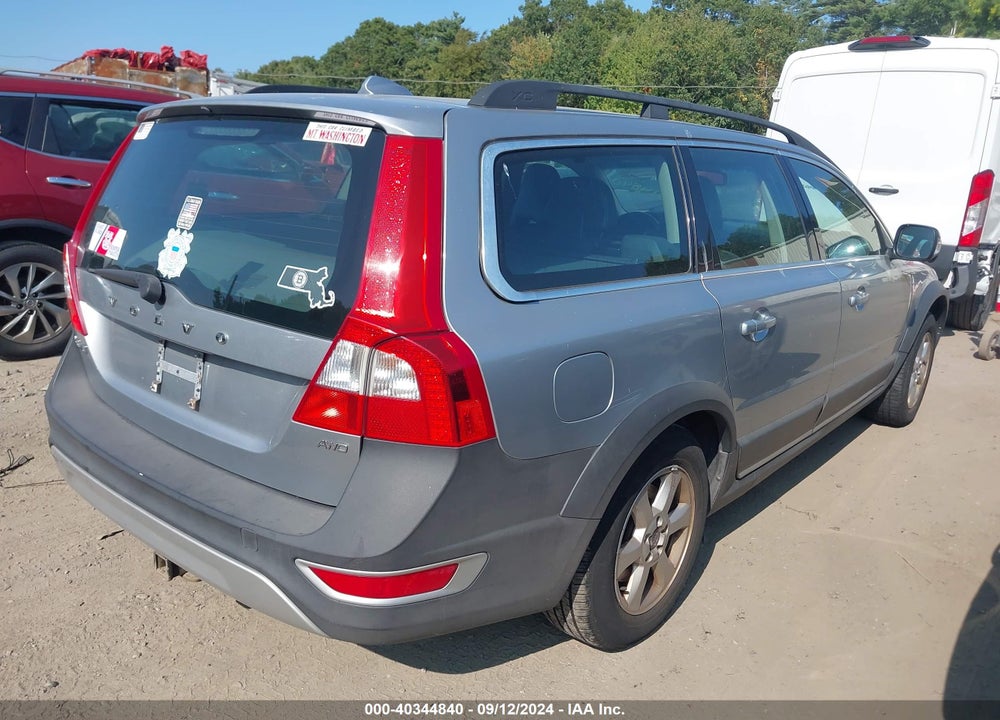 2011 VOLVO XC70 3.2 VIN: YV4940BZ5B1110060